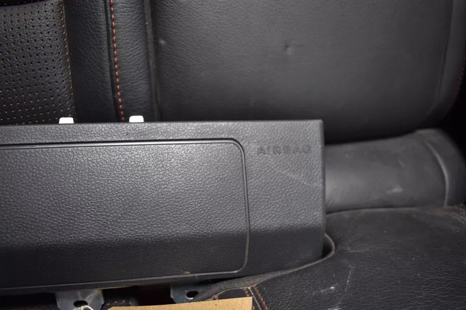 A17686004029 - Mercedes CLA Knee Air Bag Right Side